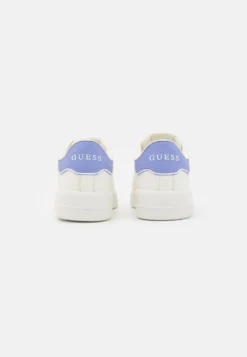 Guess Rockies - Baskets Basses - White/Violet -Magasin De Chaussures Mode Pour Femmes 02dfed7147b74ea5911dca94346b38bb scaled
