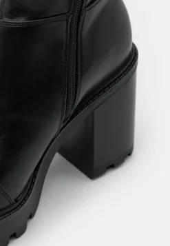 Even&Odd Bottes À Talons Hauts - Black -Magasin De Chaussures Mode Pour Femmes 17e2db00c03e410bbb17ba32c8a9a8de scaled