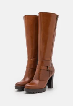 Pier One Leather - Bottes À Talons Hauts - Cognac -Magasin De Chaussures Mode Pour Femmes 1e904b13bbe04b61b591958331895eb3 scaled