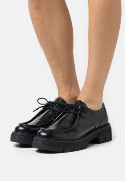Marco Tozzi Derbies - Black Brush