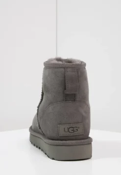 Ugg Classic Mini - Bottines - Grey -Magasin De Chaussures Mode Pour Femmes 38f0272feaa24dd298b9c5c112c2daeb
