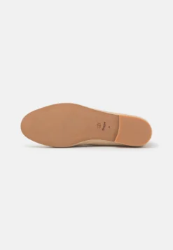 Dune London Goldsmith - Mocassins - Ecru 10 Dune London Goldsmith - Mocassins - Ecru -Magasin De Chaussures Mode Pour Femmes 59068f62f4184450a59a59d6ef8641a6 scaled