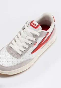 Sevaro Wmn - Baskets Basses - White Fila Red -Magasin De Chaussures Mode Pour Femmes 69efad290daa4c26be321feadfbe45a8 scaled