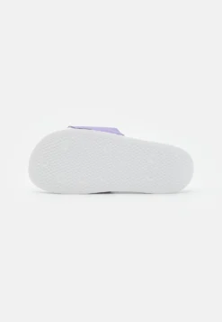 Adidas Originals Adilette Lite - Mules - Footwear White/Magic Lilac/Shock Purple -Magasin De Chaussures Mode Pour Femmes 933a188007ad4b87b7fabfbc19813081 scaled
