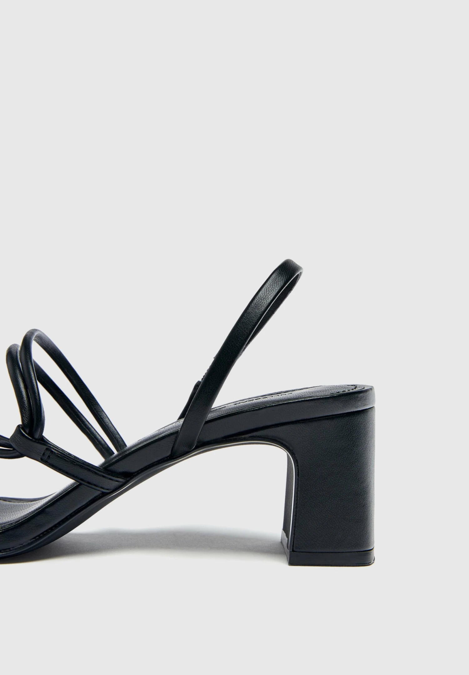 PULL & BEAR Sandales - Black 5 PULL & BEAR Sandales - Black – Image 5