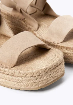 Oysho Sandales Compensées - Brown 13 Oysho Sandales Compensées - Brown -Magasin De Chaussures Mode Pour Femmes 9f9f02572dad4934b396c8f03cc70a31