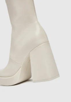 PULL & BEAR Bottines À Plateau - Nude -Magasin De Chaussures Mode Pour Femmes aead6721fe8a4202b907171be437c975 scaled