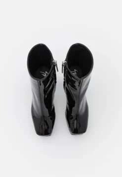 Giuseppe Zanotti Platform Bootie - Bottines À Plateau - Black 11 Giuseppe Zanotti Platform Bootie - Bottines À Plateau - Black -Magasin De Chaussures Mode Pour Femmes c20cefb63c7a43bdbb3d573ea20b102b scaled