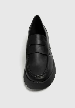 PULL & BEAR Mit Profilsohle Und Verzierung - Mocassins - Black -Magasin De Chaussures Mode Pour Femmes d6806d813f984c3191747f24b5ca0d2e scaled