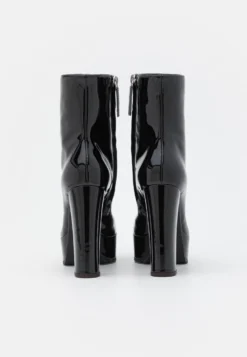 Giuseppe Zanotti Platform Bootie - Bottines À Plateau - Black 10 Giuseppe Zanotti Platform Bootie - Bottines À Plateau - Black -Magasin De Chaussures Mode Pour Femmes d7cfaa8990a44d489c480947b709500c scaled