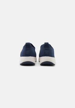 Marc O'Polo Loleta - Baskets Basses - Navy 9 Marc O'Polo Loleta - Baskets Basses - Navy -Magasin De Chaussures Mode Pour Femmes e7c51d03f43248efb15ae54b42c6a158 scaled