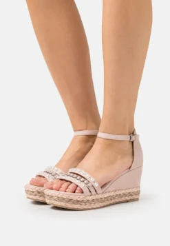 Marco Tozzi By Guido Maria Kretschmer - Sandales Compensées - Powder