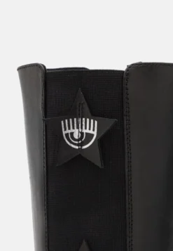 Chiara Ferragni Chelsea Boot - Bottes À Plateau - Black 11 Chiara Ferragni Chelsea Boot - Bottes À Plateau - Black -Magasin De Chaussures Mode Pour Femmes f94aa94d94274800a902b9c2b3d227c1 scaled